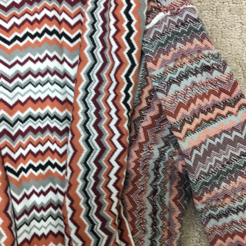 BKE Sweater - Picture 3 of 7